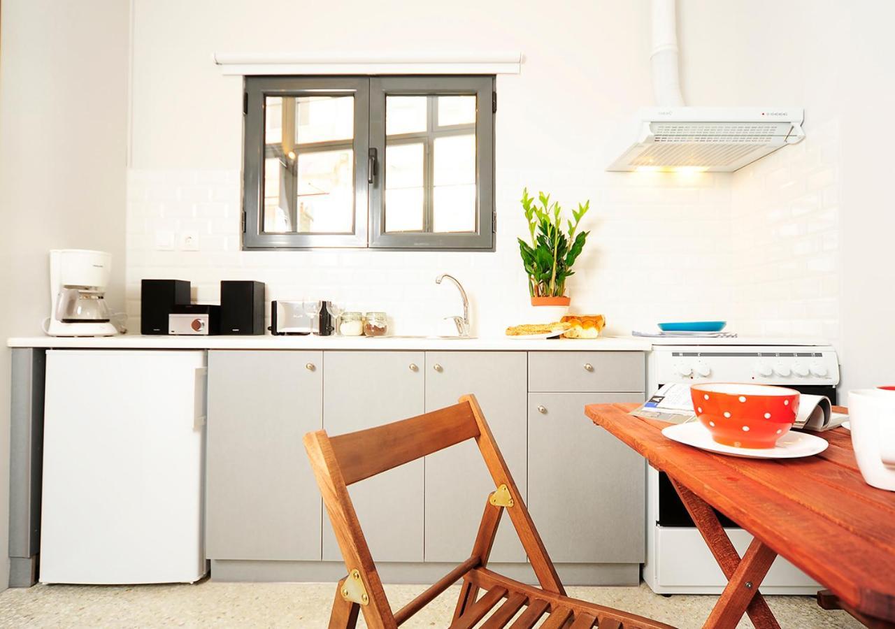 Live In Athens, Psyrri Central Apartments Bilik gambar